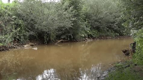 Znečistená voda z vykurovacieho systému