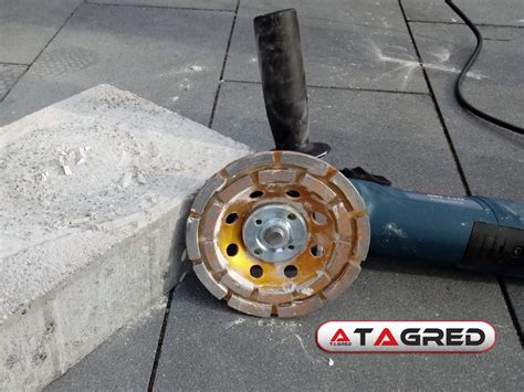 Detailný záber na segmentový diamantový kotúč