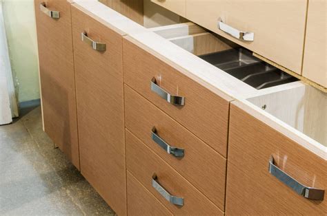 Ukážka nábytku z laminovanej drevotriesky