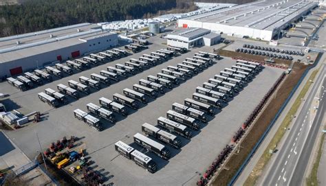 Logistika a vozový park pre rozvoz štrku a piesku