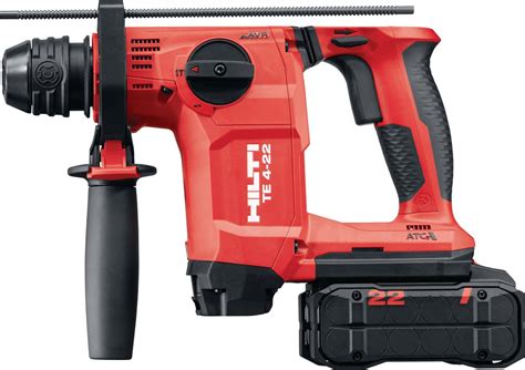 Detailný záber na akumulátorové vŕtacie kladivo Hilti TE 4-22 v pracovnom nasadení