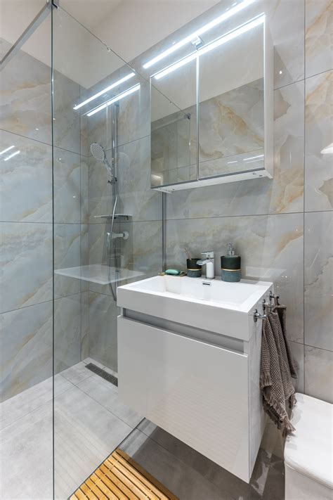 Porovnanie lesklého a matného obkladu