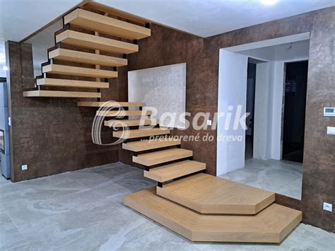Moderné akváriá s minimalistickým dizajnom a rastlinami