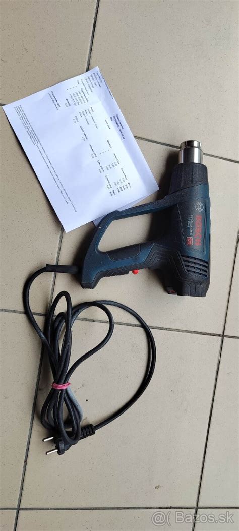 Detailný pohľad na teplovzdušnú pištoľ Geko 2000W