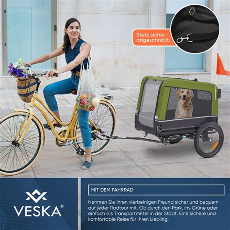 Bicykel na stojane počas skladania