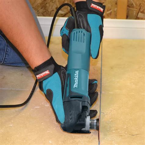 Obsah balenia Makita TM3010CX5J s kufrom MAKPAC