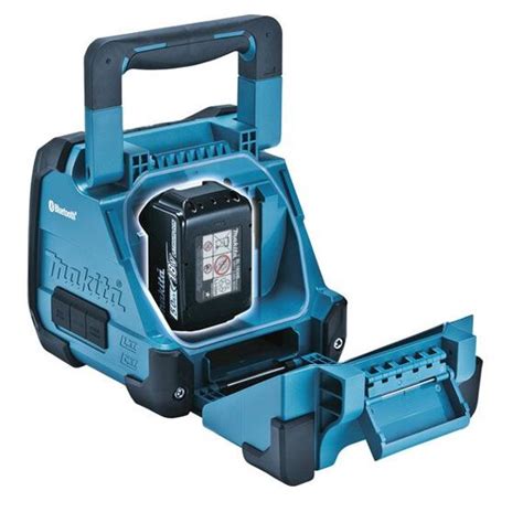 Makita DMR200 aku prehrávač s Bluetooth