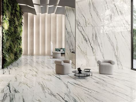 Ukážka rôznych odtieňov a žilkovania brekcií v sérii Purity of Marble