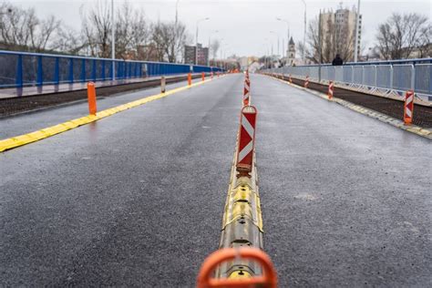 Schéma dopravných obmedzení a obchádzkových trás počas rekonštrukcie mosta v Hlohovci
