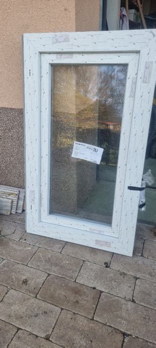 Zatvorené, otvorené a sklopené PVC okno