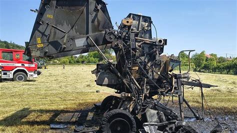 Spracovanie slamy pomocou zberacieho lisu