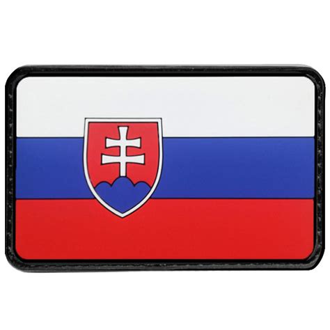 Pas s pečiatkou dočasného útočiska a slovenská vlajka