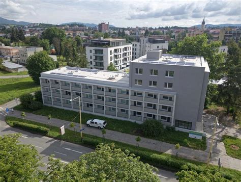 Zrekonštruovaný internátny blok v Prešove