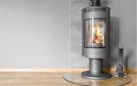 Rozdiel medzi krbovou vložkou a krbovými kachľami