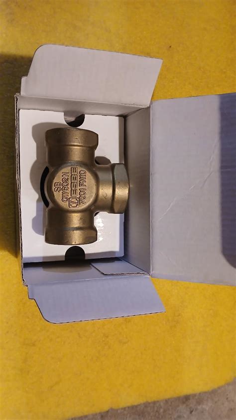 Technický list ventilu ESBE VRG 131 s detailmi pripojenia