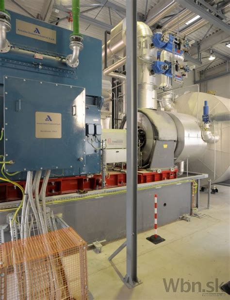 Fotografia novej elektrárne a prevádzky na výrobu posypovej soli v Cementárni Rohožník