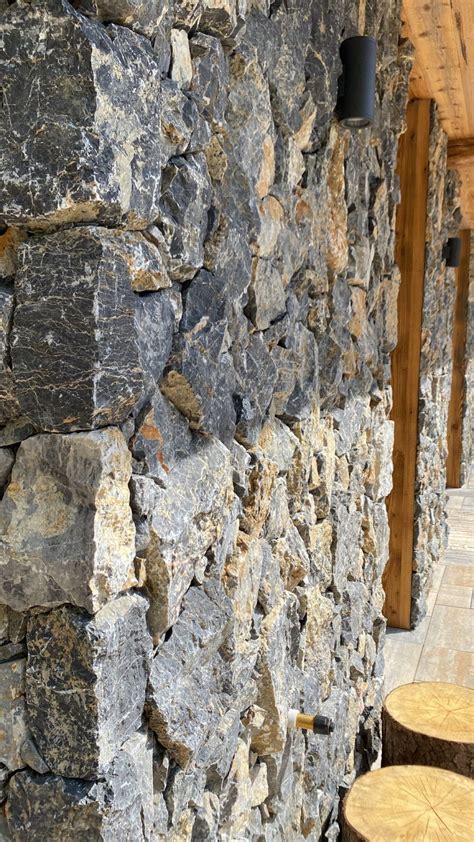 Typy flexibilných lepidiel pre kamenný obklad