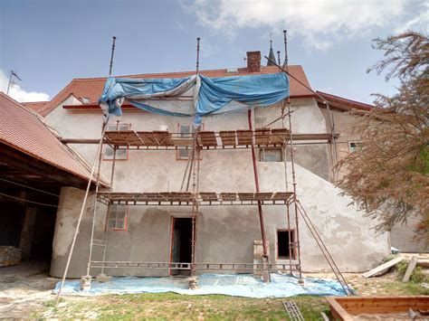 Ukážka starej murárskej techniky s vápennou maltou