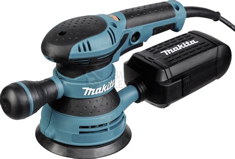 Excentrická brúska Makita BO5041 v akcii
