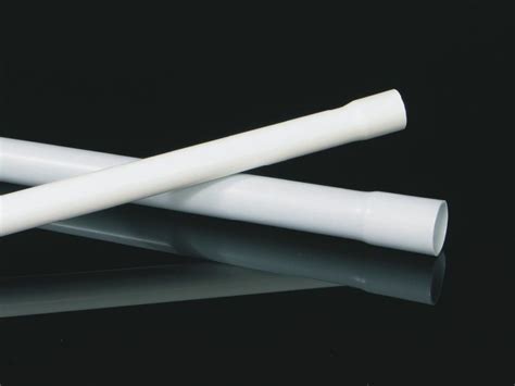 Pevné PVC rúrky v inštalatérskych systémoch