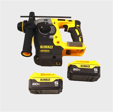 Infografika systému DEWALT SHOCKS Active Vibration Control