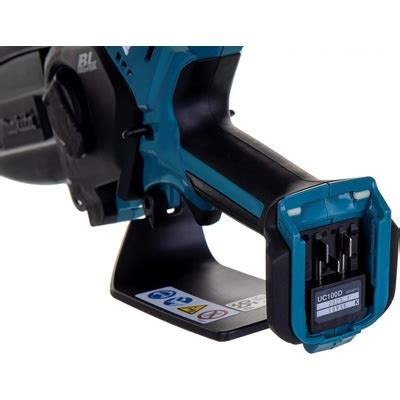 Ergonomická rukoväť a ovládacie prvky píly Makita