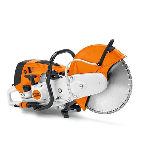 Benzínová rozbrusovačka STIHL v práci