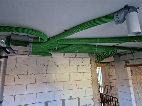 Detail inštalácie flexibilného potrubia do distribučného boxu