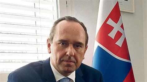Geberit logo a sídlo spoločnosti vo Švajčiarsku