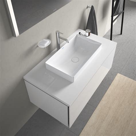 Moderná kúpeľňa Duravit s umývadlom DuraSquare a klozetom Vero Air