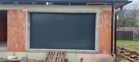 Detail montáže garážovej brány