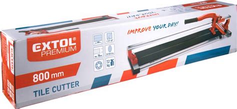 Detail rezačky Extol Premium 600mm s metrickou mierkou a integrovanou dierovačkou