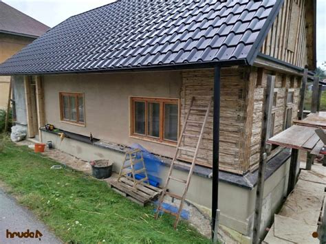 Detail vápenné omietky s vysokou priedušnosťou