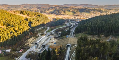 Vizualizácia ekoduktu nad železničnou traťou a cestou
