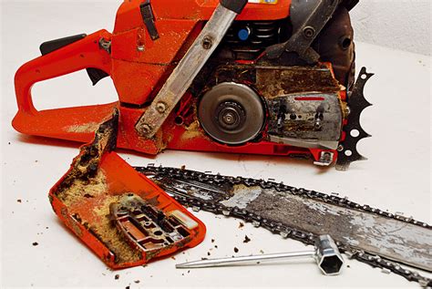 Infografika o údržbe reťazovej píly