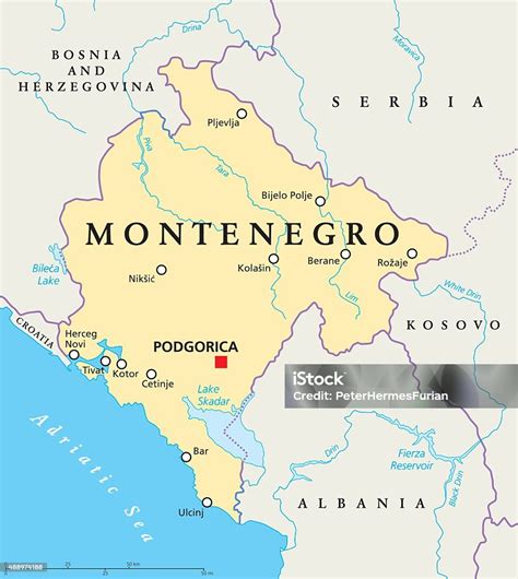 Mapa Čiernej Hory s vyznačeným tunelom Sozina a trajektom Kamenari-Lapetane