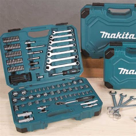 Pracovisko s náradím Makita