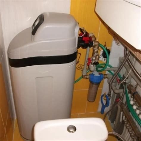 Zmäkčovač vody pre parné generátory