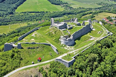 Vizualizácia: Plánovaná rekonštrukcia delovej bašty na Hrade Branč