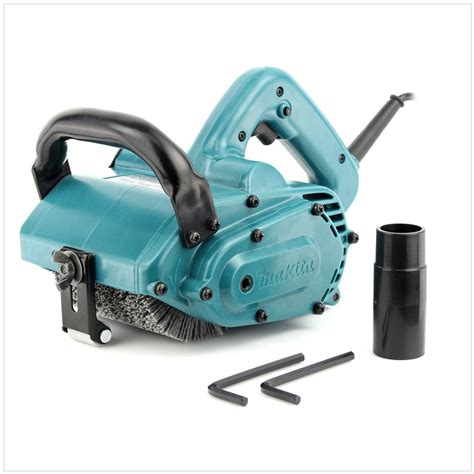 Makita 9741 kartáčovacia brúska s nasadenou kefou