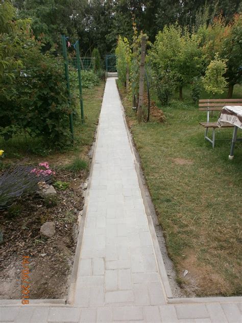 Inšpirácia pre obklad existujúceho betónového chodníka