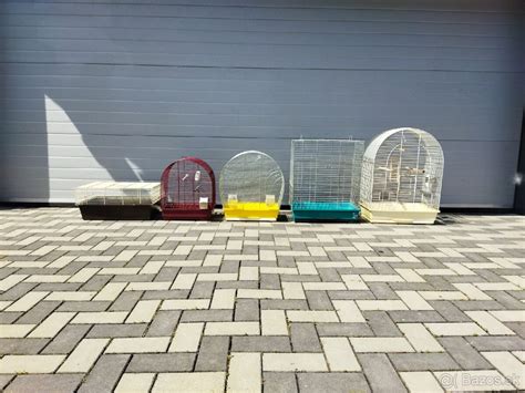 Rôzne druhy a veľkosti štrku