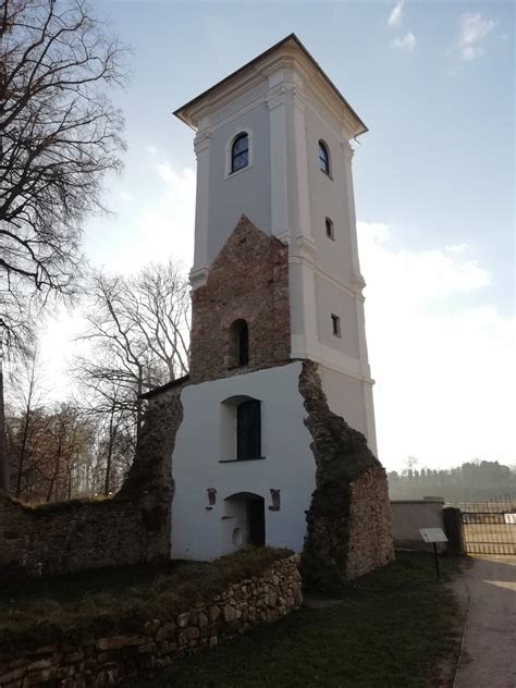 Opravená praskajúca atika
