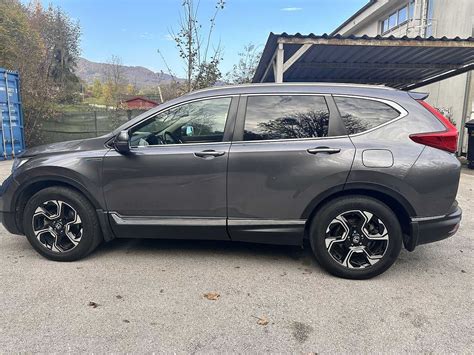 Schéma porovnania vaní do kufra podľa generácie Honda CR-V