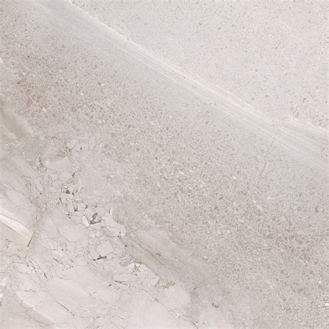 Sivá dlažba v kúpeľni