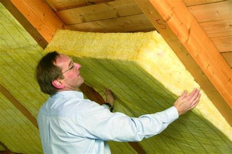 Schéma zateplenia šikmej strechy izoláciou Isover Unirol Plus