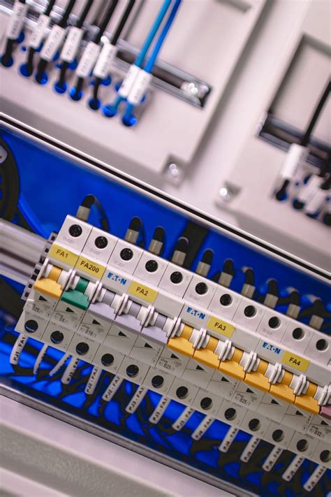 Typy elektromerových rozvádzačov