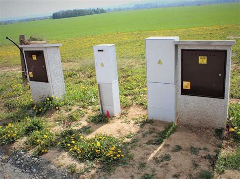 Zariadenie na prenos elektriny a plynu na súkromnom pozemku