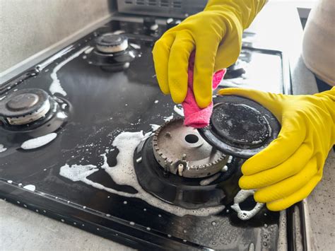 čistenie plynového horáka a trysky chladničky