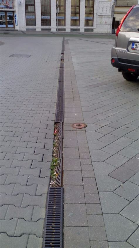 Príklady použitia odvodňovacích žľabov v exteriéri